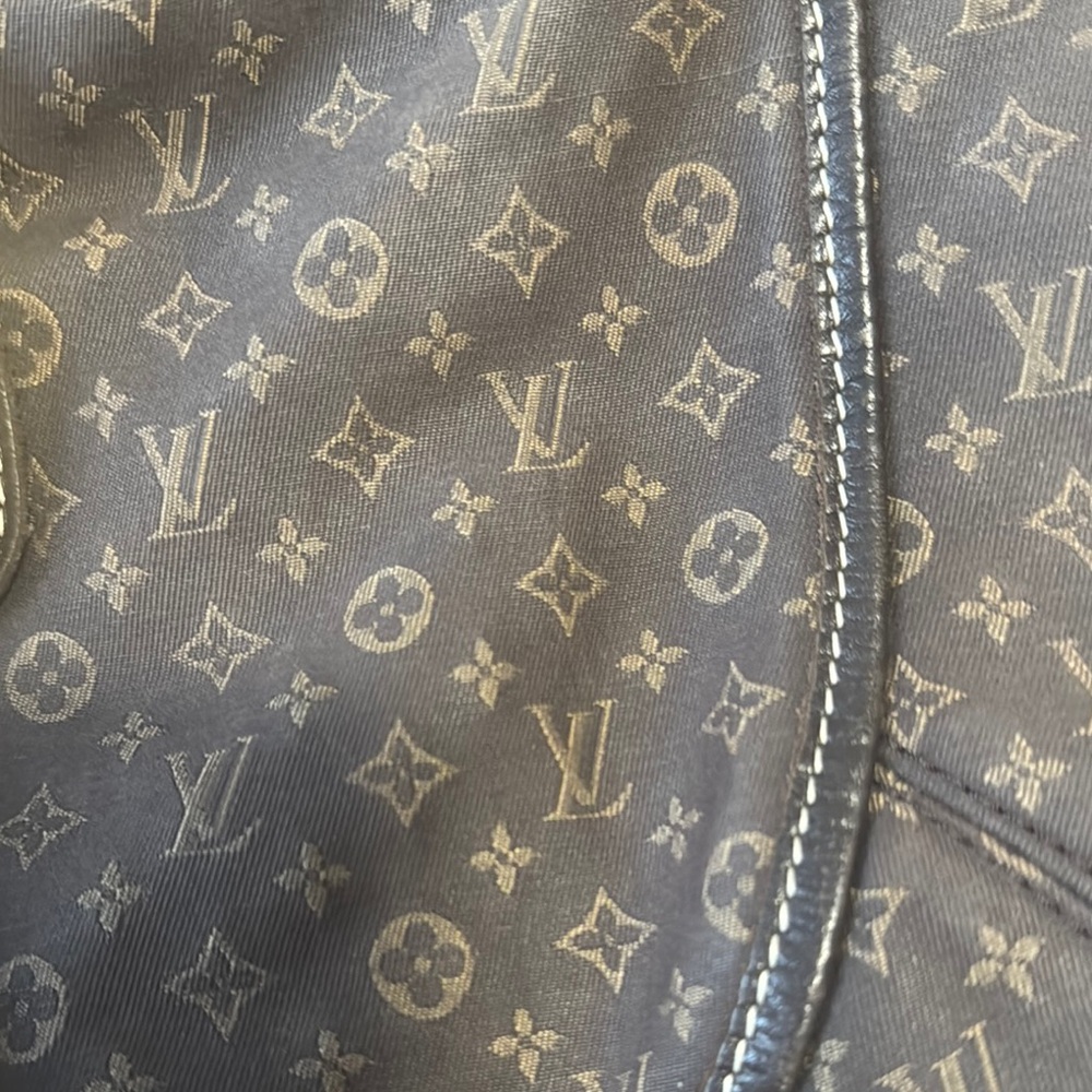 Louis Vuitton Brown and Gold Monogram Shoulder Bag with Gold Hardware - Picture 4 of 14